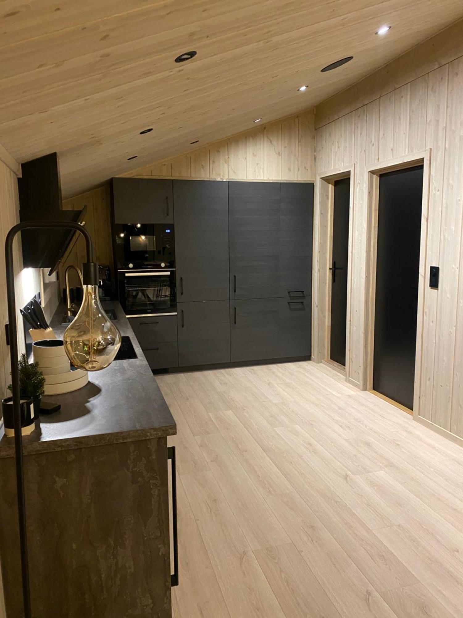 High Standard Cabin Close To The Fla City Center Екстер'єр фото