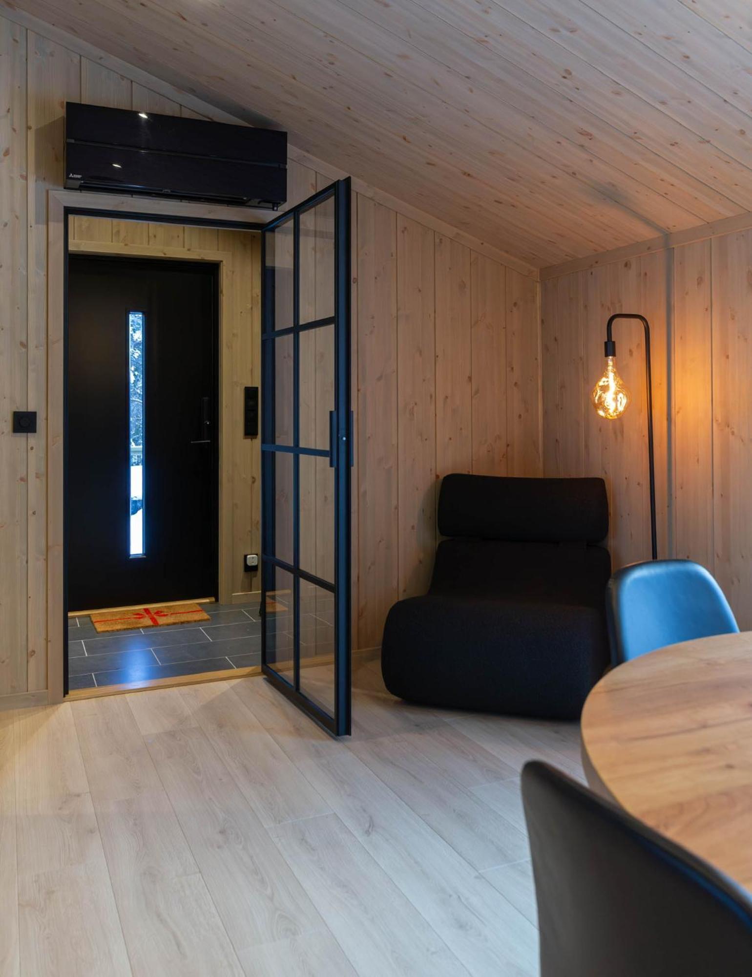 High Standard Cabin Close To The Fla City Center Екстер'єр фото